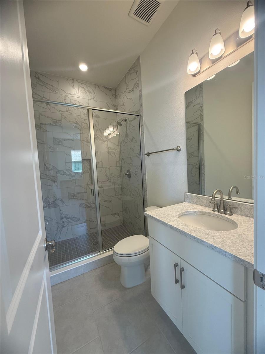 LAUREATE PARK - Residential Lease