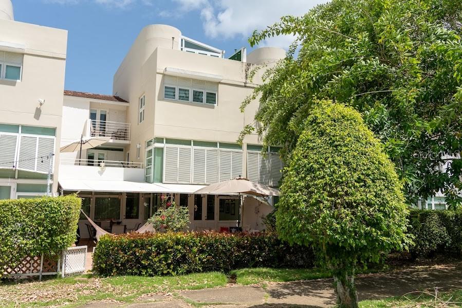 VILLAS DEL GOLF - Residential