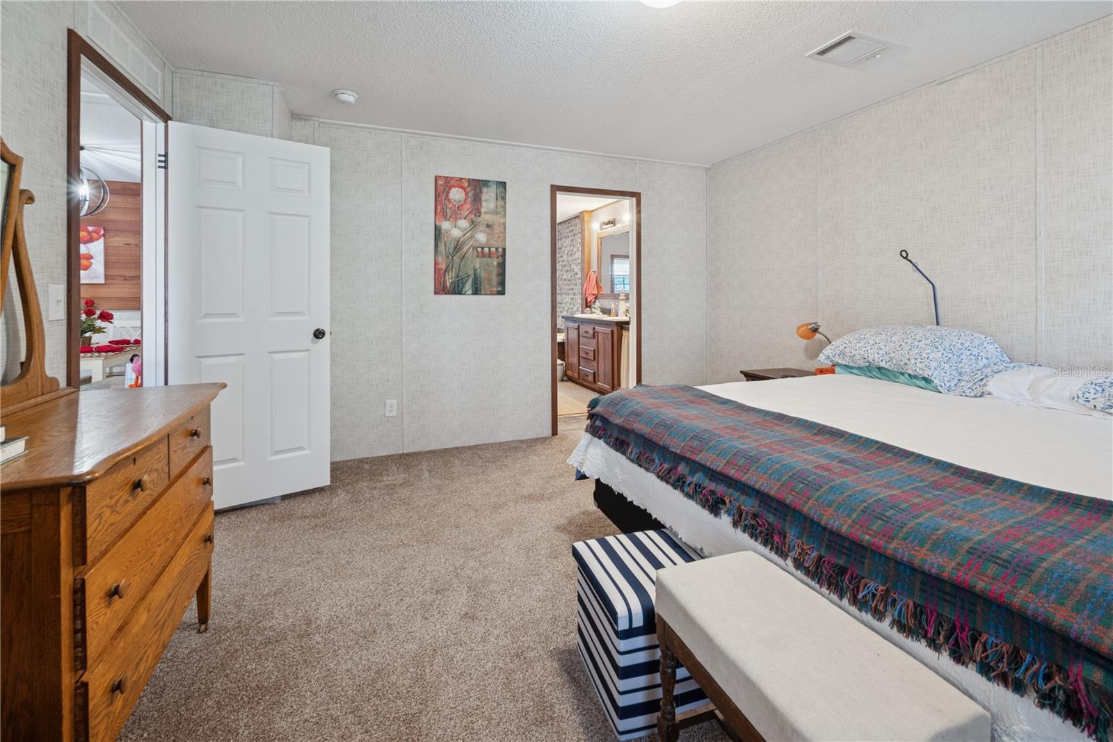 SUWANNEE RIV SPGS 01/MANAT - Residential