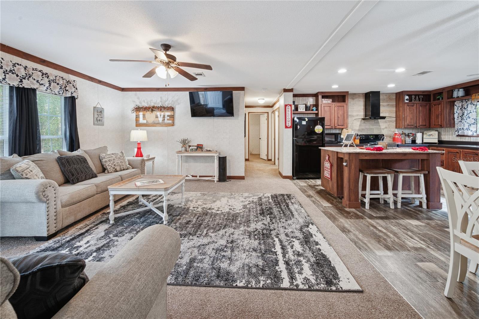 SUWANNEE RIV SPGS 01/MANAT - Residential