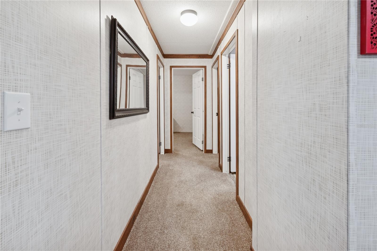 SUWANNEE RIV SPGS 01/MANAT - Residential