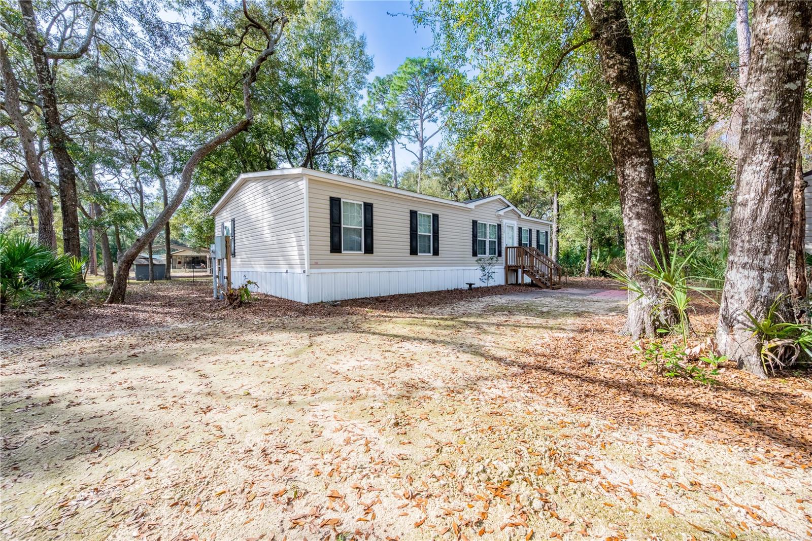 SUWANNEE RIV SPGS 01/MANAT - Residential