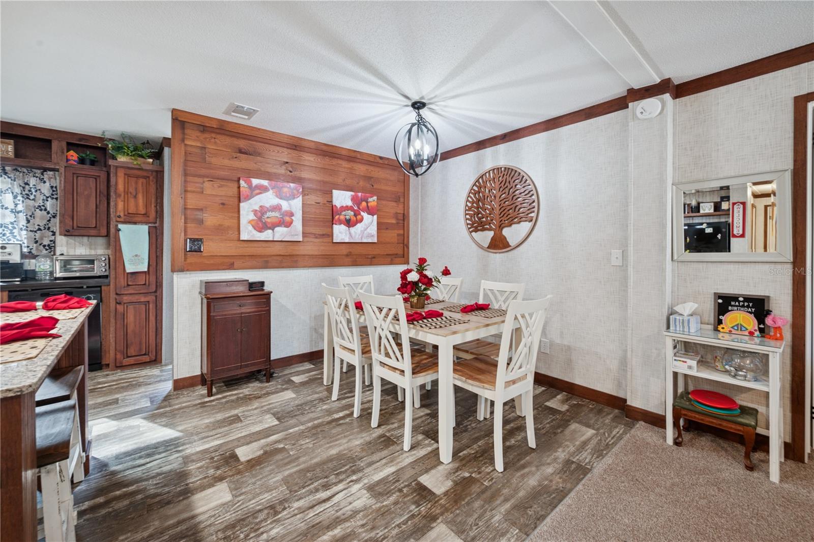 SUWANNEE RIV SPGS 01/MANAT - Residential