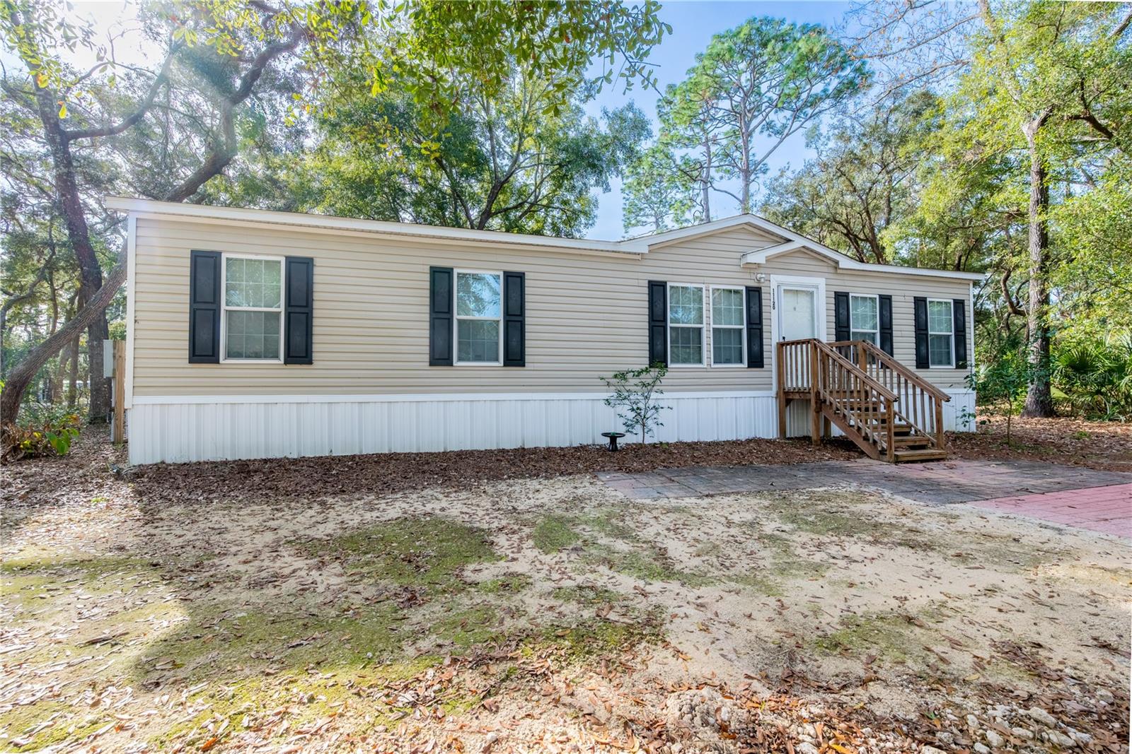 SUWANNEE RIV SPGS 01/MANAT - Residential