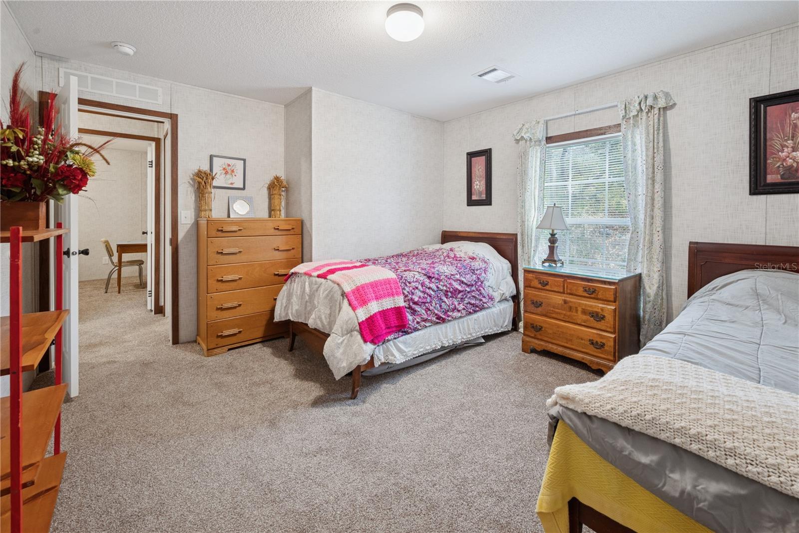 SUWANNEE RIV SPGS 01/MANAT - Residential