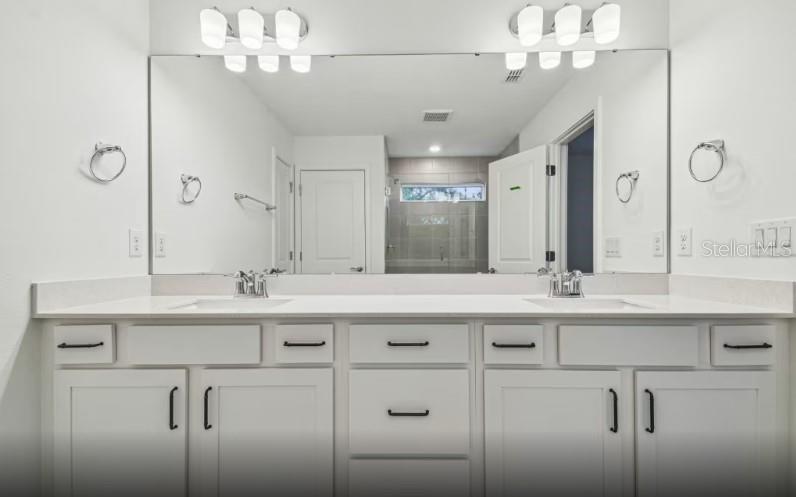 GRANDURA - Residential