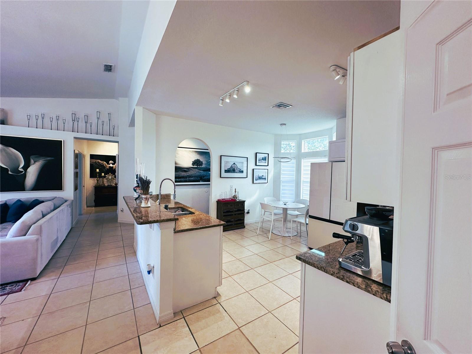 VILLAS DEL CASTILLO - Residential