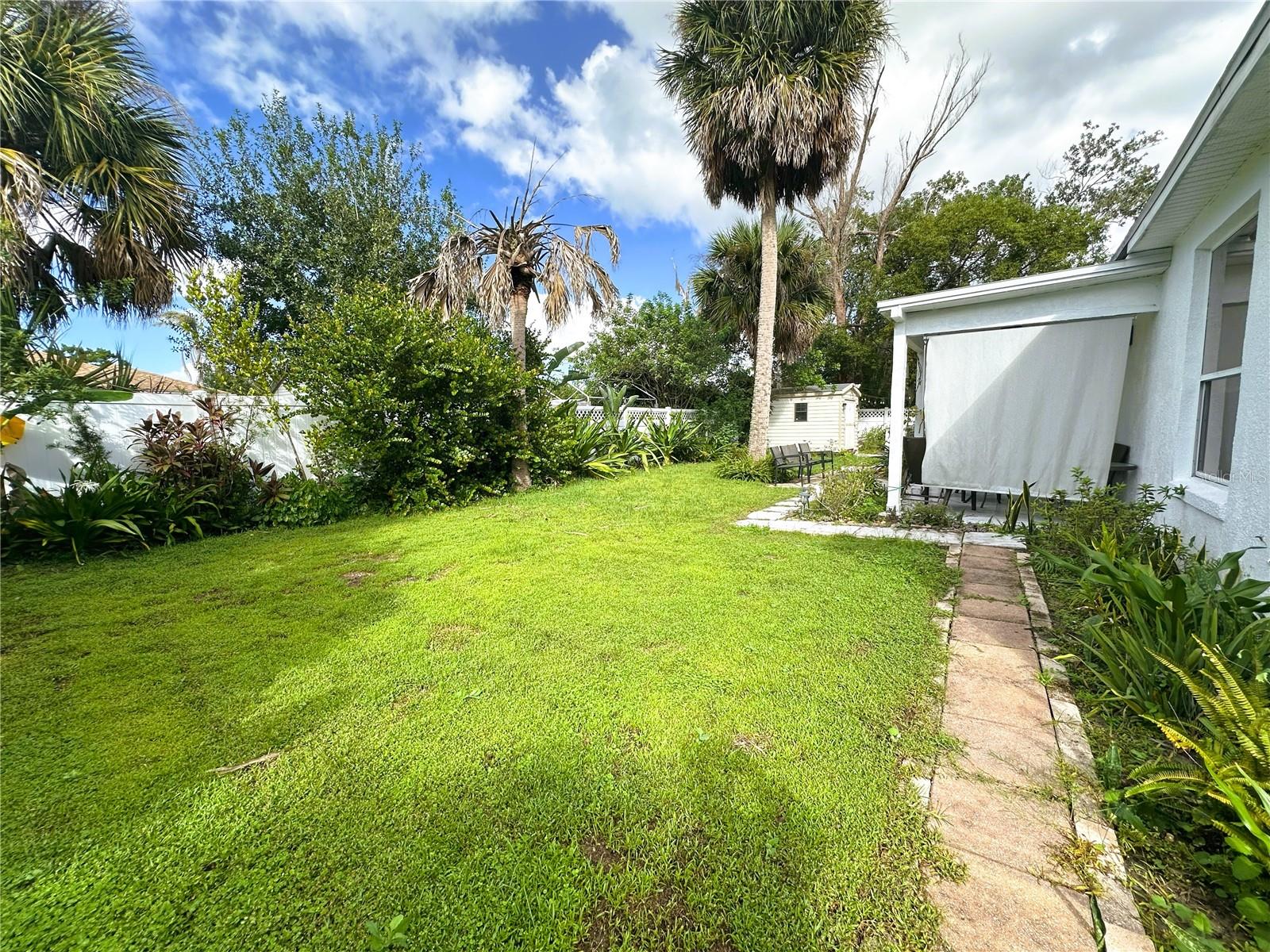 VILLAS DEL CASTILLO - Residential