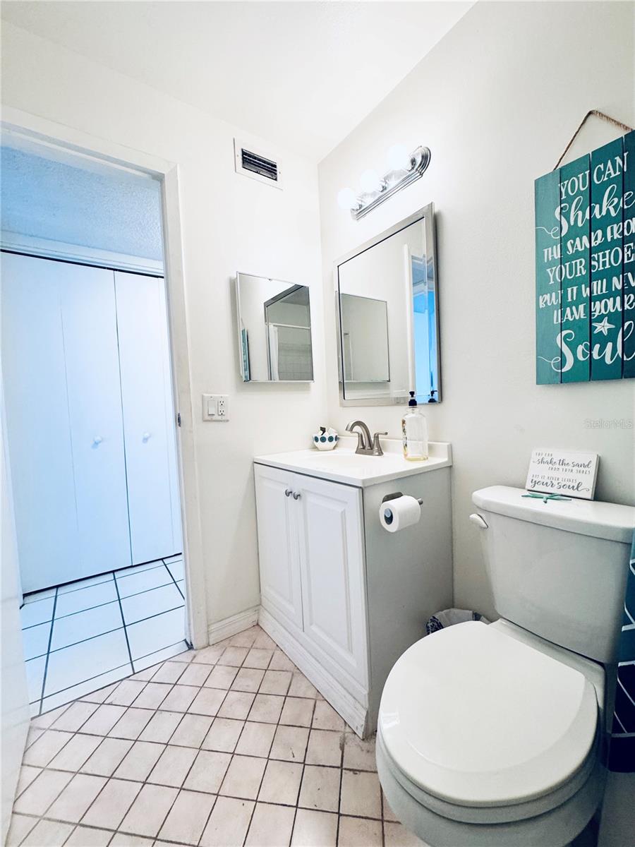 HIDDEN LAKE VILLAGE - Residential