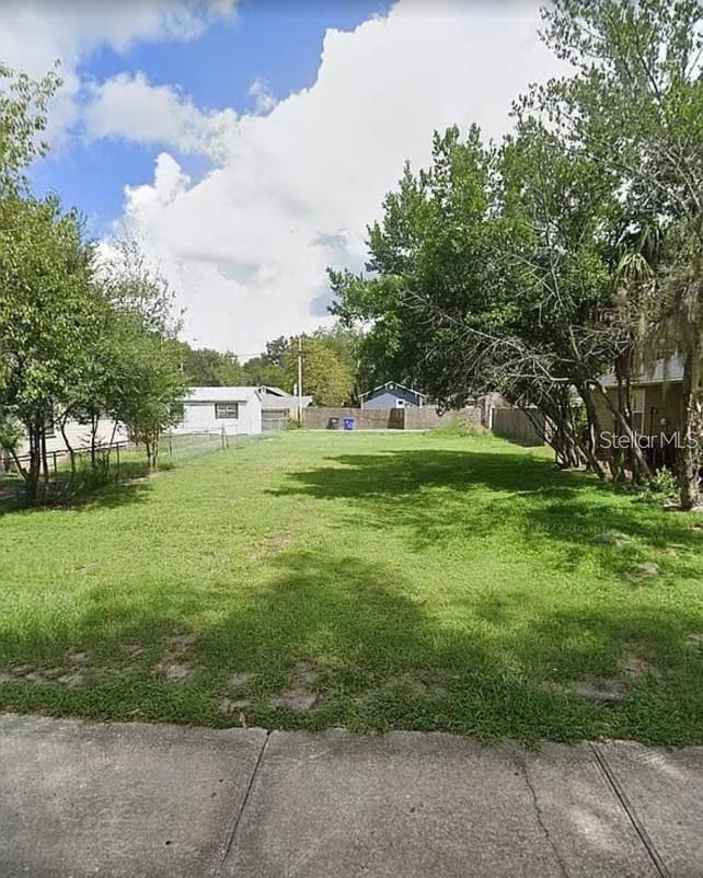NOT IN A FLOOD ZONE. BUILD YOUR DREAM HOME IN DIXIELAND, A HIGHLY DESIRED HISTORIC DISTRICT, CENTRALLY LOCATED IN DOWNTOWN LAKELAND. WALKING DISTANCE TO MANY SHOPS, RESTAURANTS, LAKES, AND SCHOOLS. ALL PUBLIC UTILITIES: ELECTRIC, SEWER AND WATER. QUICK ACCESS TO THE PARKWAY AND I-4. DON'T WAIT!
Land, Site, and Tax In