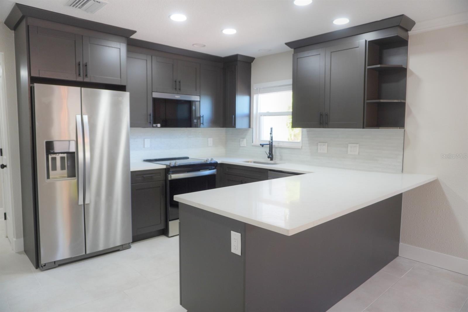 EIGHTY-FIFTH AVE REP - Residential Lease