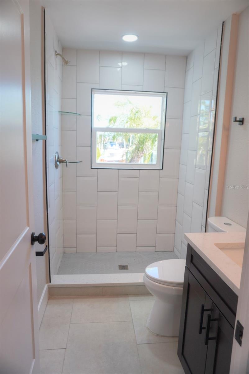 EIGHTY-FIFTH AVE REP - Residential Lease