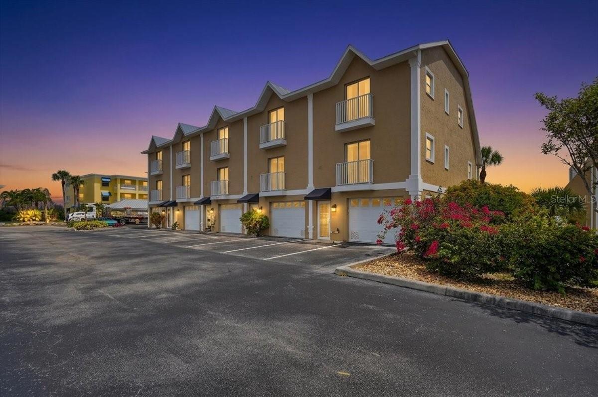 Picture for the property A4699781, 3 beds, 2 baths