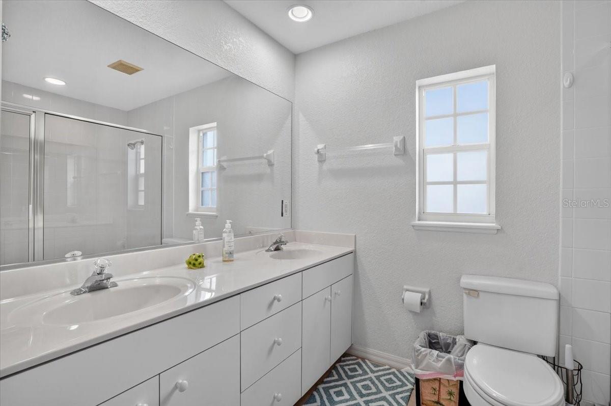 Picture for the property A4699781, 3 beds, 2 baths