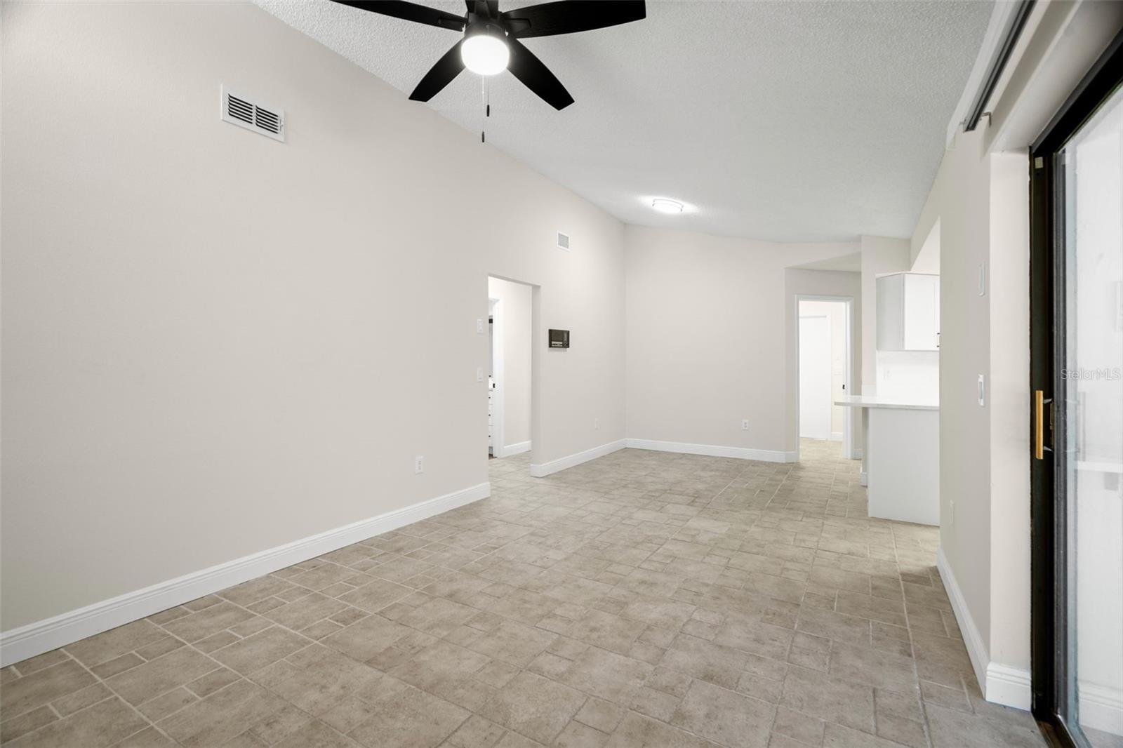REGENCY PARK - Residential