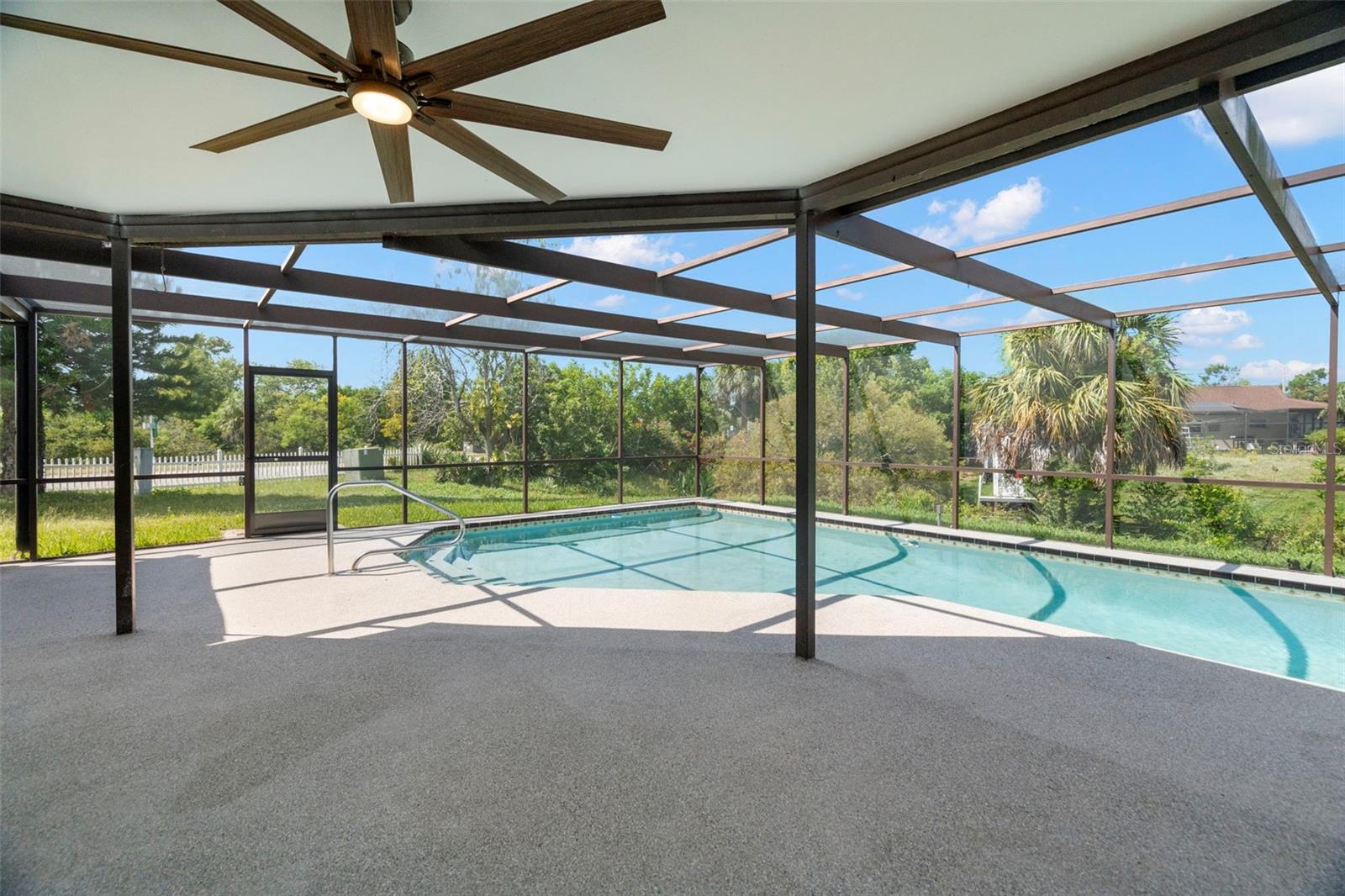 REGENCY PARK - Residential