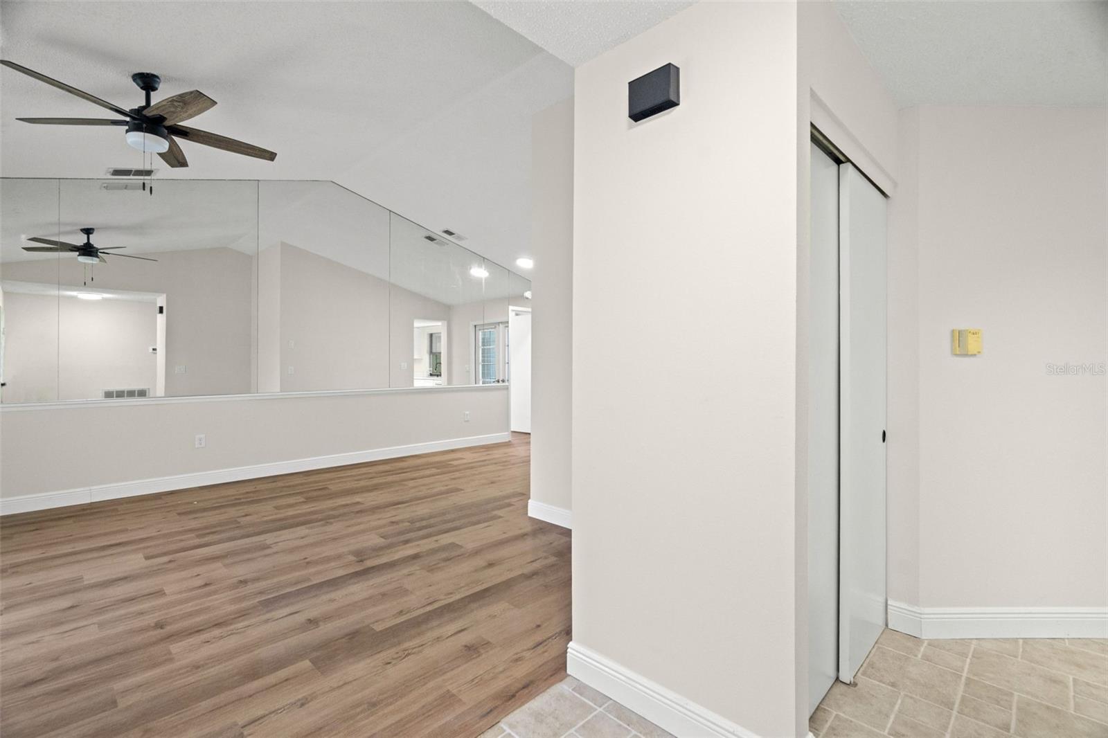 REGENCY PARK - Residential
