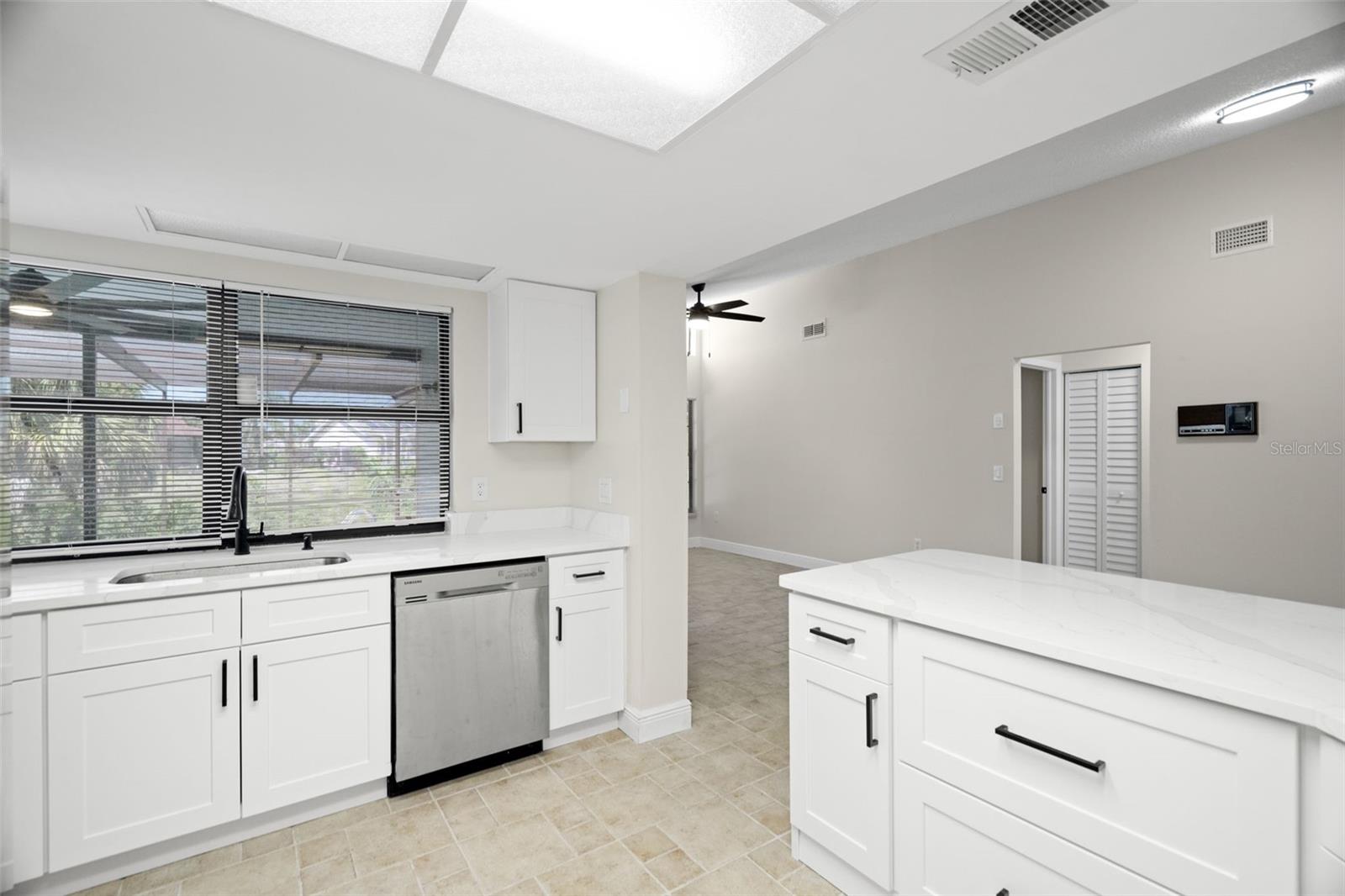 REGENCY PARK - Residential