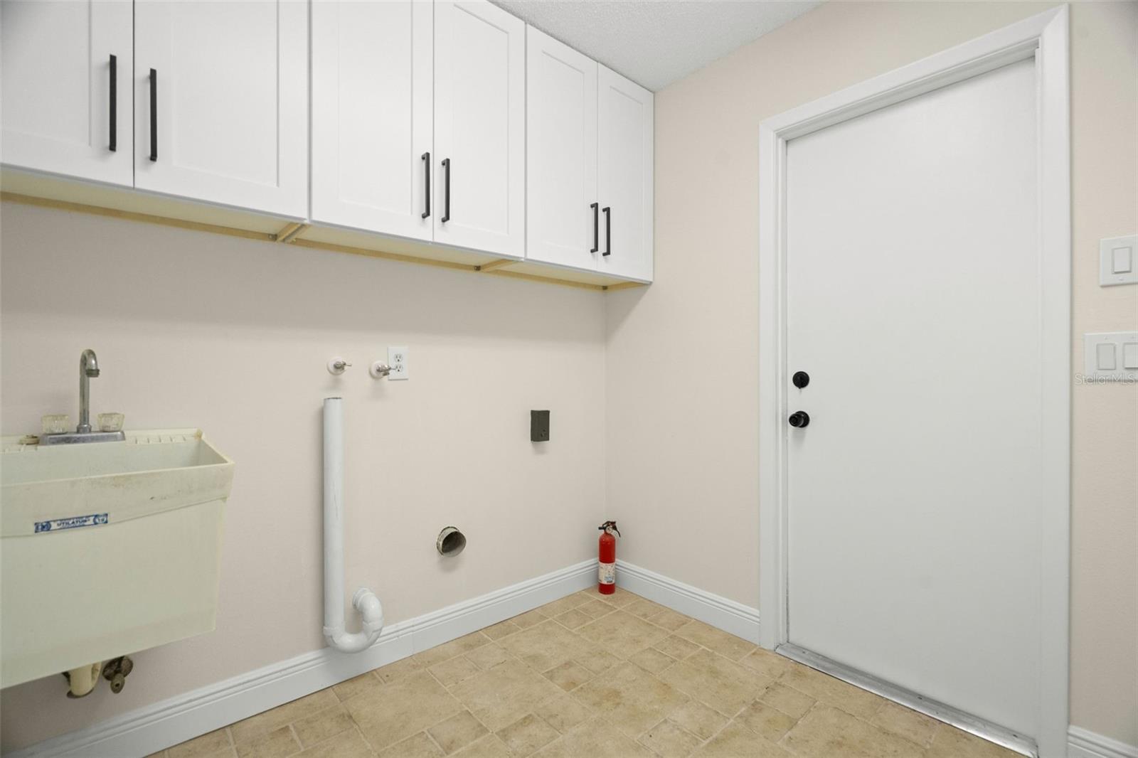 REGENCY PARK - Residential