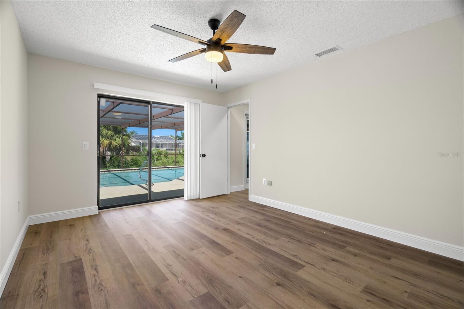 REGENCY PARK - Residential