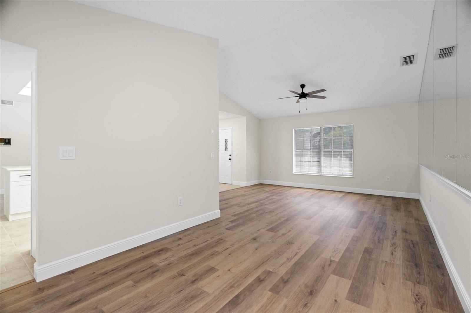REGENCY PARK - Residential