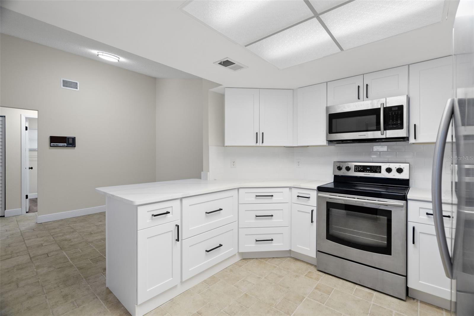 REGENCY PARK - Residential