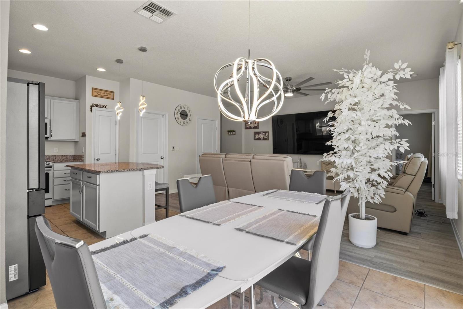 FOUNTAIN PK-PH 2 - Residential