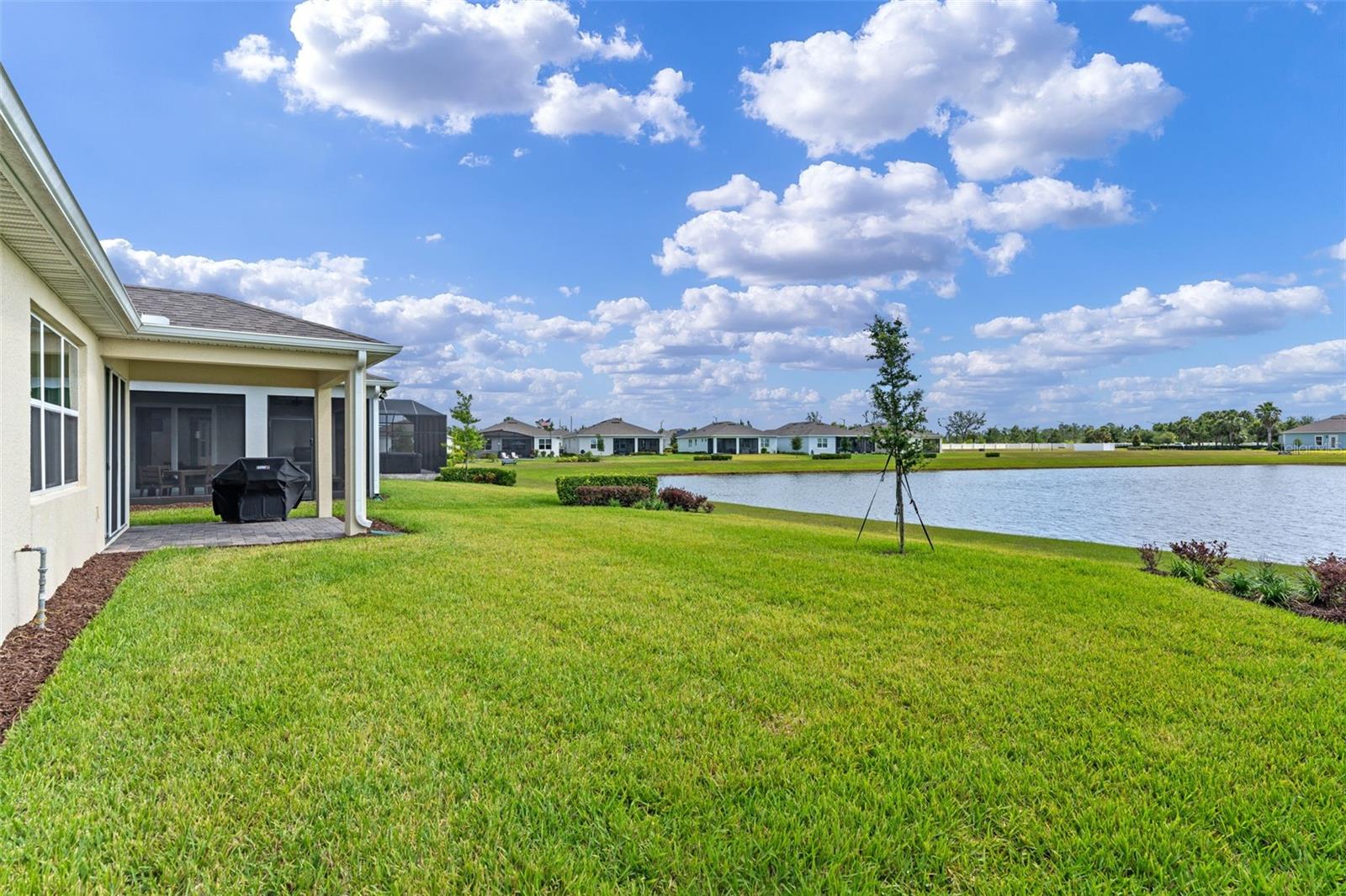 6121 BLUE POND WAY