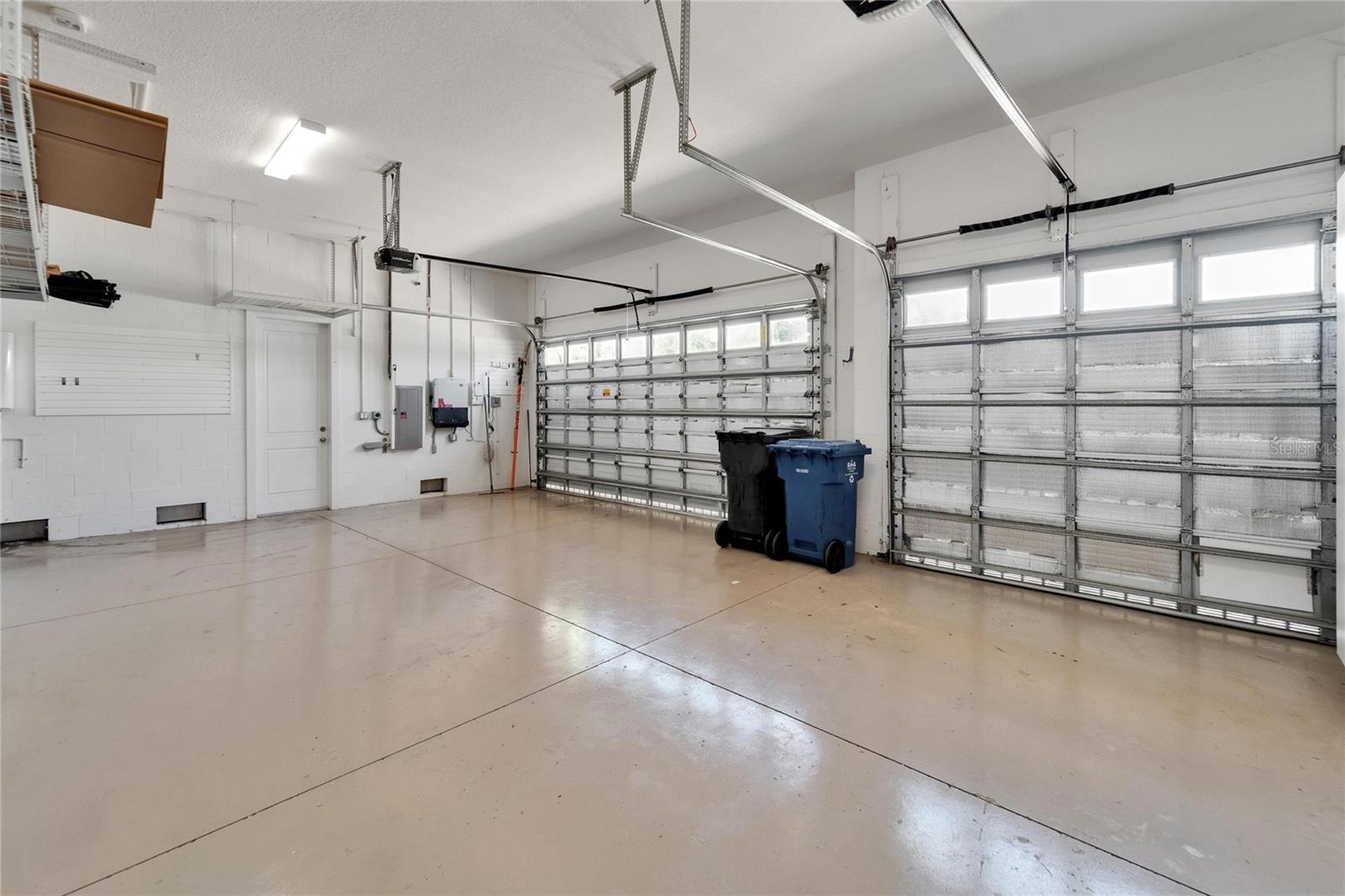 MIRABAY PH 3C-2 - Residential