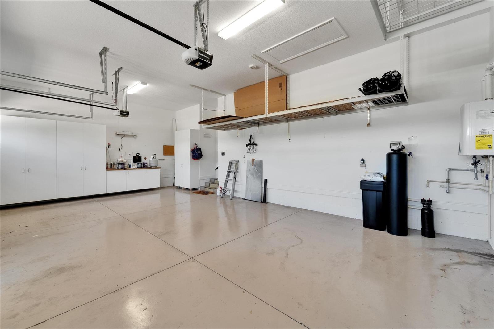 MIRABAY PH 3C-2 - Residential