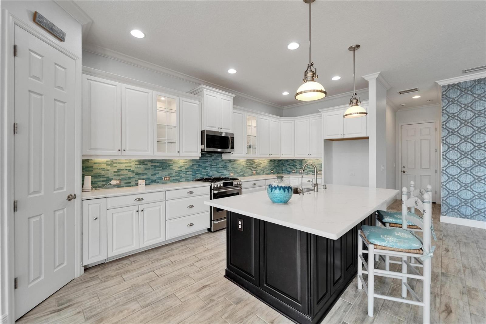 MIRABAY PH 3C-2 - Residential