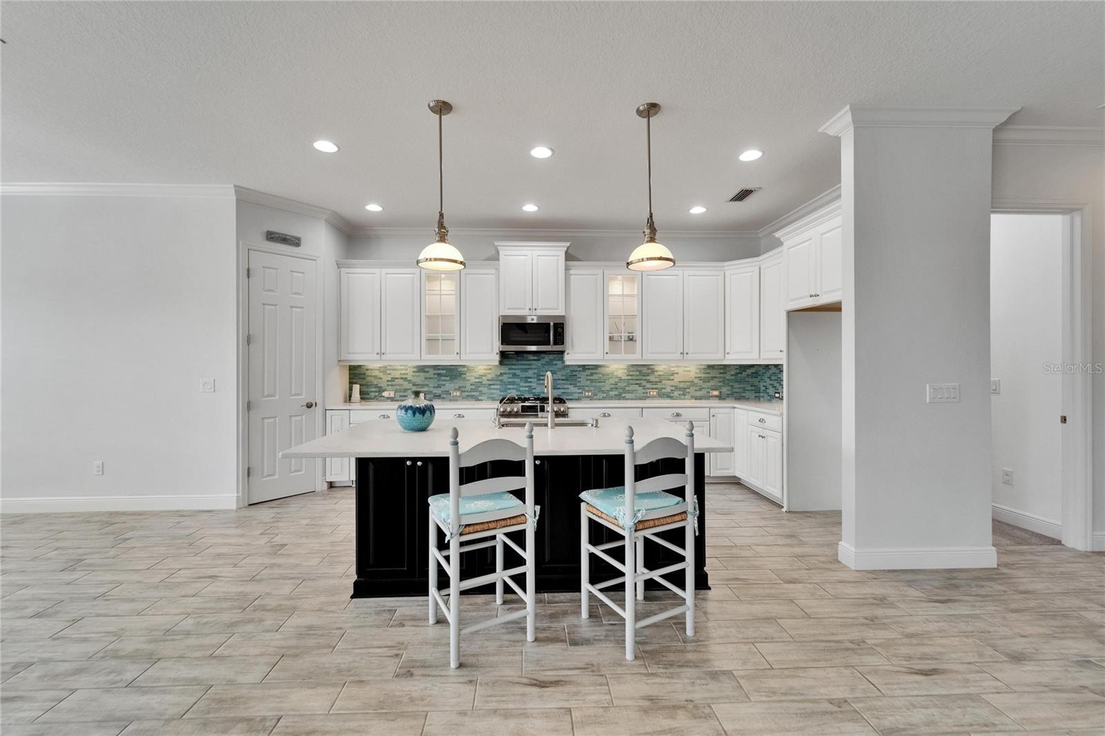 MIRABAY PH 3C-2 - Residential