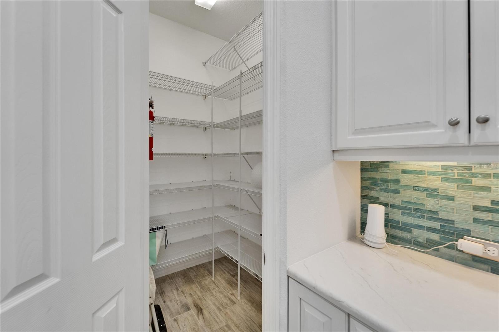 MIRABAY PH 3C-2 - Residential