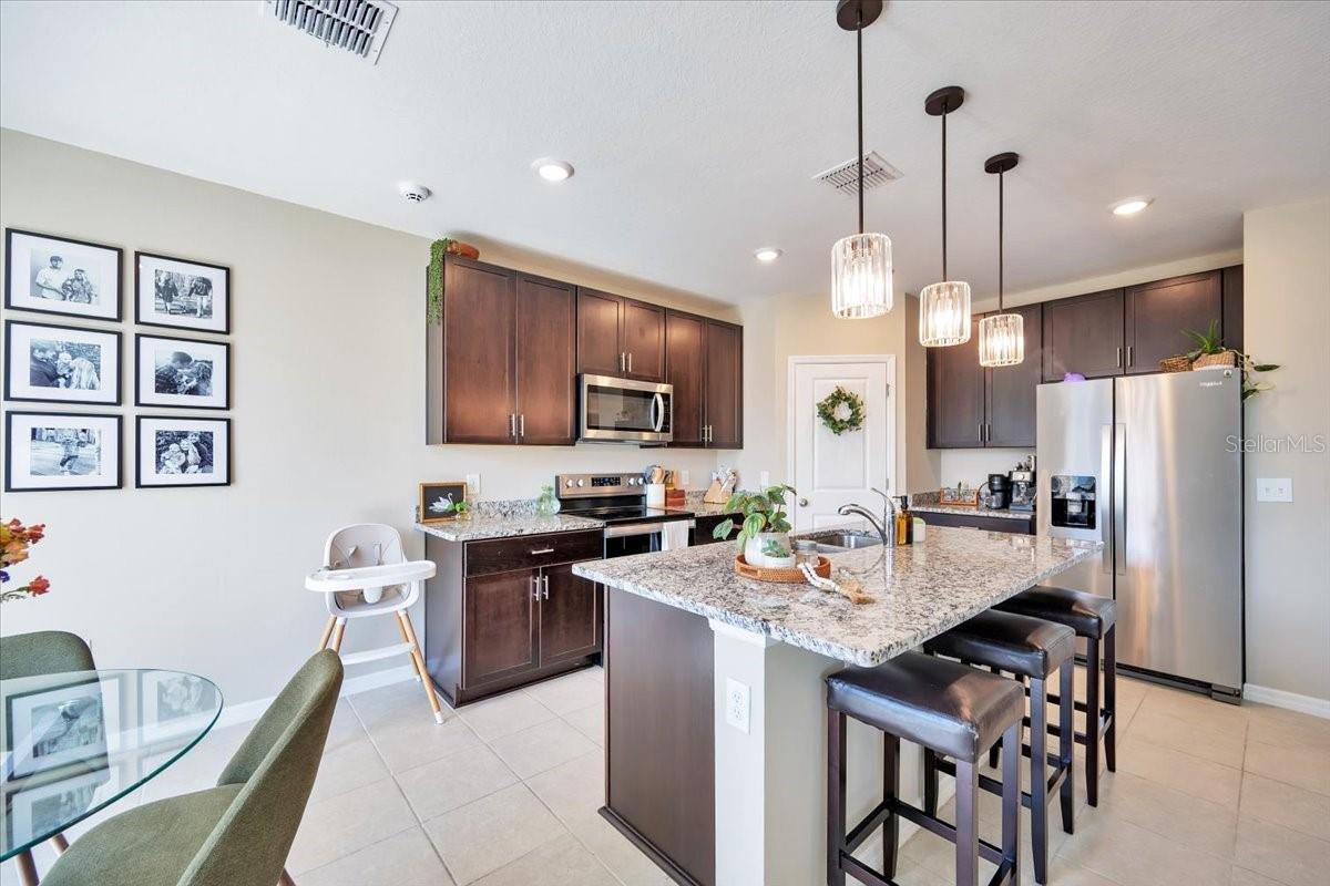 RESERVE/VAN OAKS PH 1 - Residential