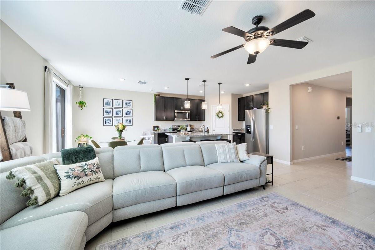 RESERVE/VAN OAKS PH 1 - Residential