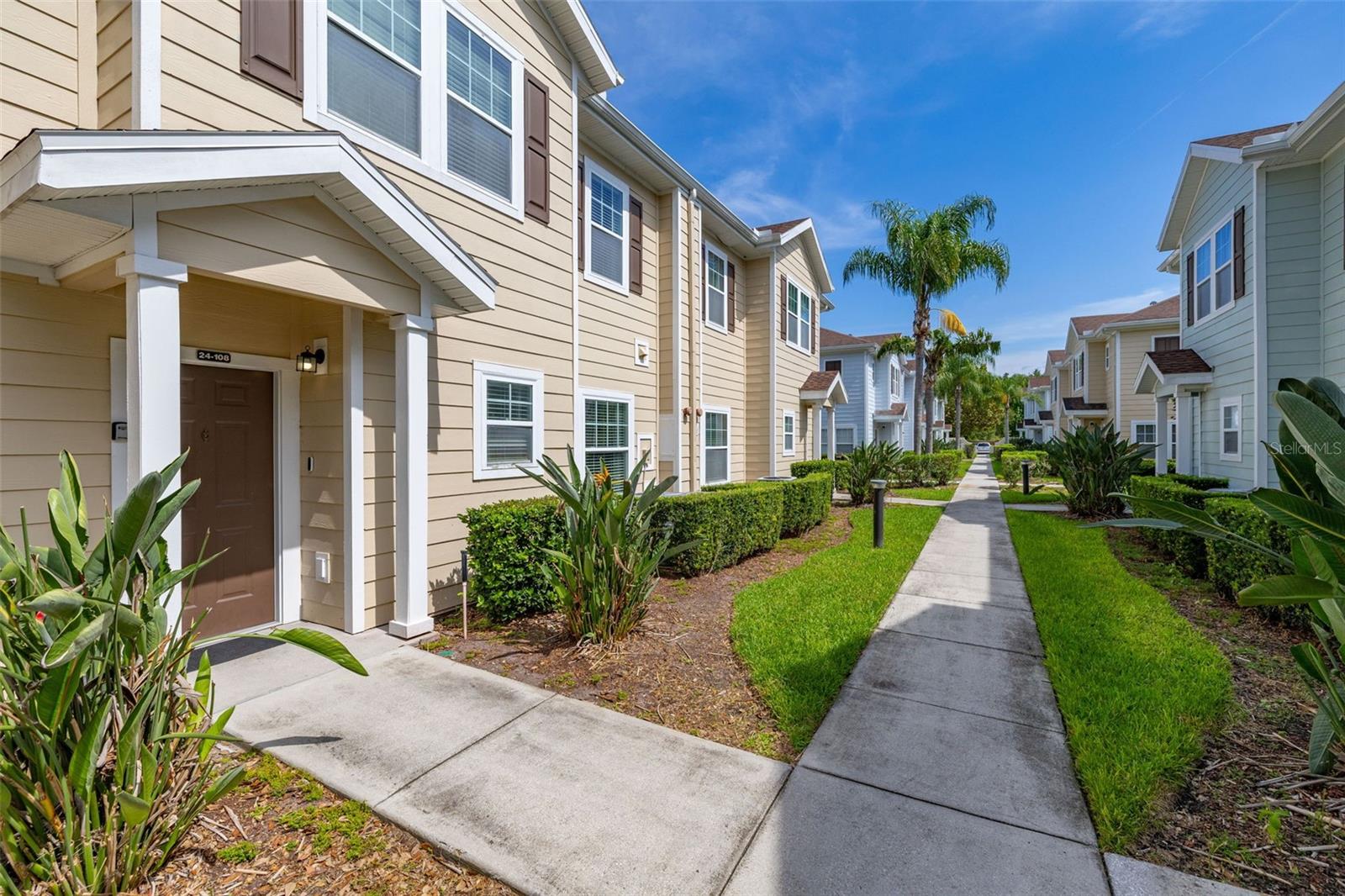 5372 DIPLOMAT COURT 108