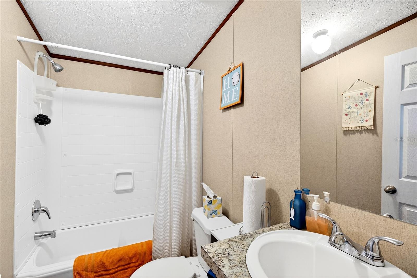 LAKE WEIR HARBOR ESTATE - Residential