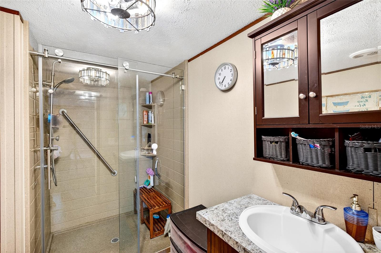 LAKE WEIR HARBOR ESTATE - Residential