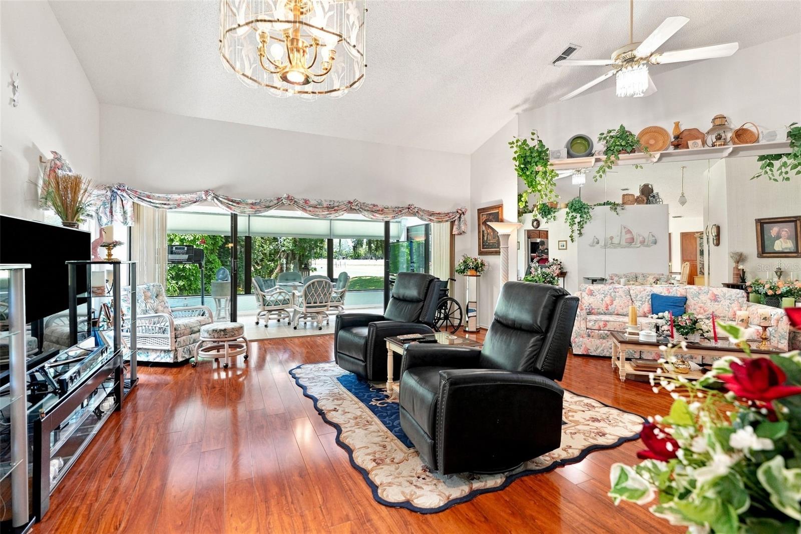 9239 TURNBERRY COURT