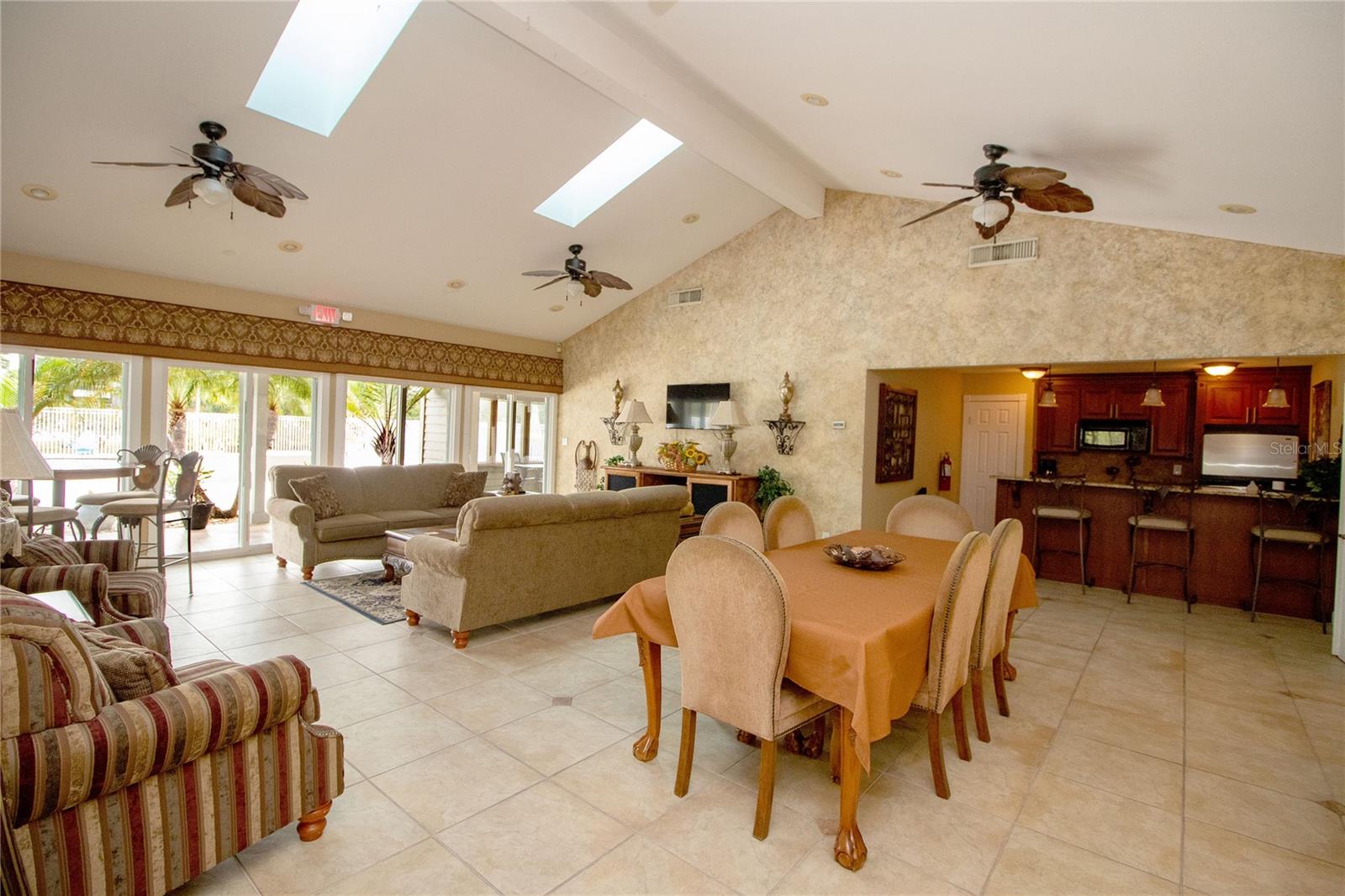 ENCLAVE AT ST PETERSBURG - Residential