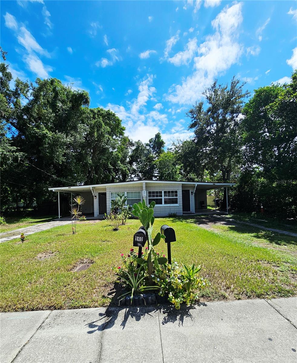 Remodeled ½ Duplex, Move In Ready, freshly painted int & ext., 2 bedrooms, 1 bath. This home provides modern finishes throughout and features, new kitchen, bathroom, quartz countertops, light fixtures, fans, new roof and stainless-steel appliances. Duplex is minutes away from I-4 & 408, restaurants, banks, grocery store, shopping, Amazon Hub & City of Orlando venues. All applicants are required to do a credit and background check. Applications approved on a first-come basis. Move-in-READY! *** NO SMOKING / NO PETS ALLOWED ***