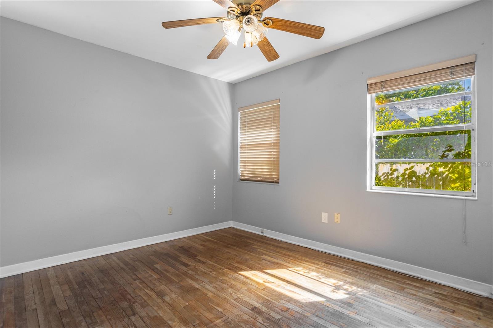 OAKELLARS - Residential