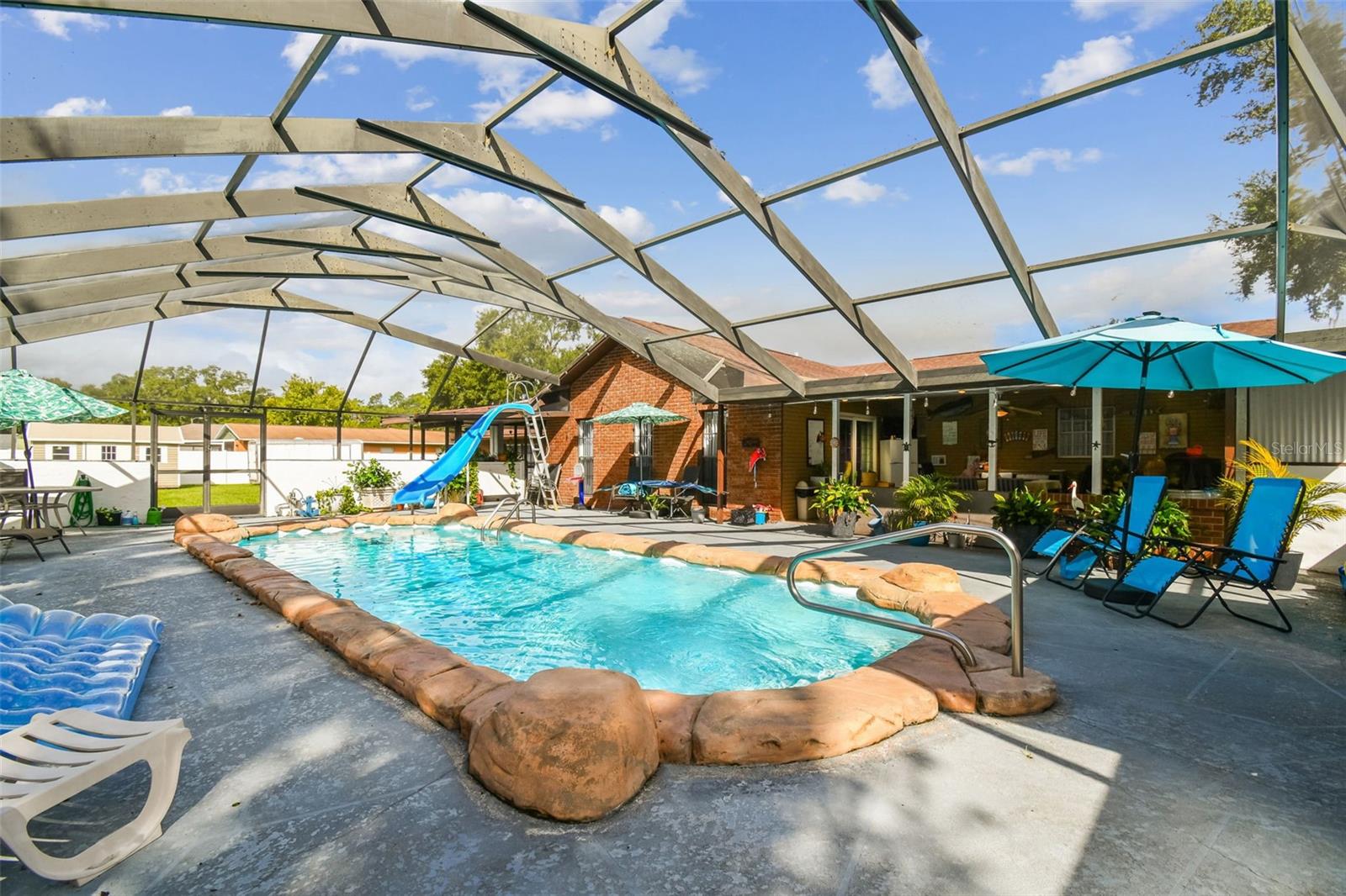 MEADOWOOD ESTATES - Residential
