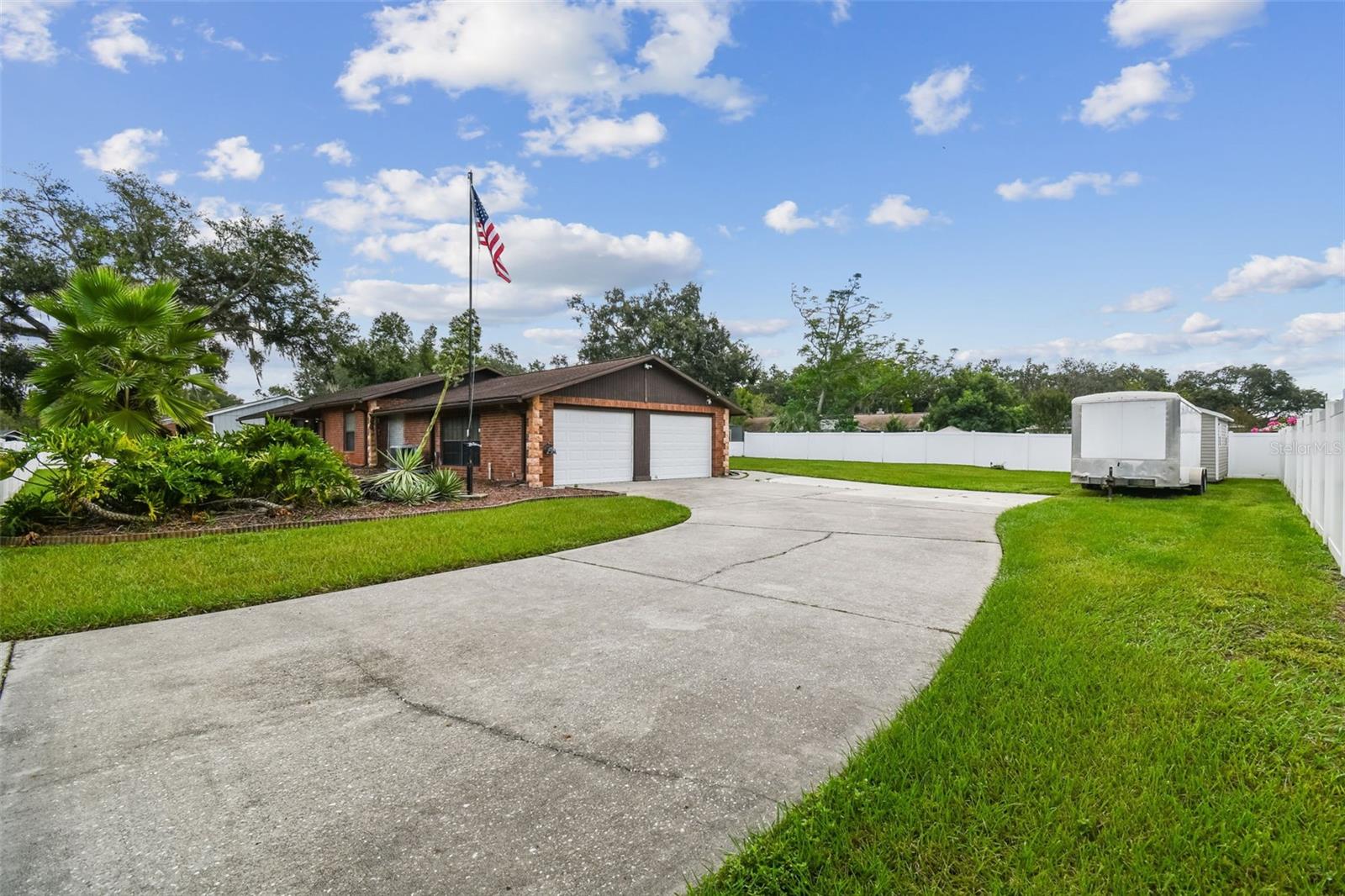 MEADOWOOD ESTATES - Residential