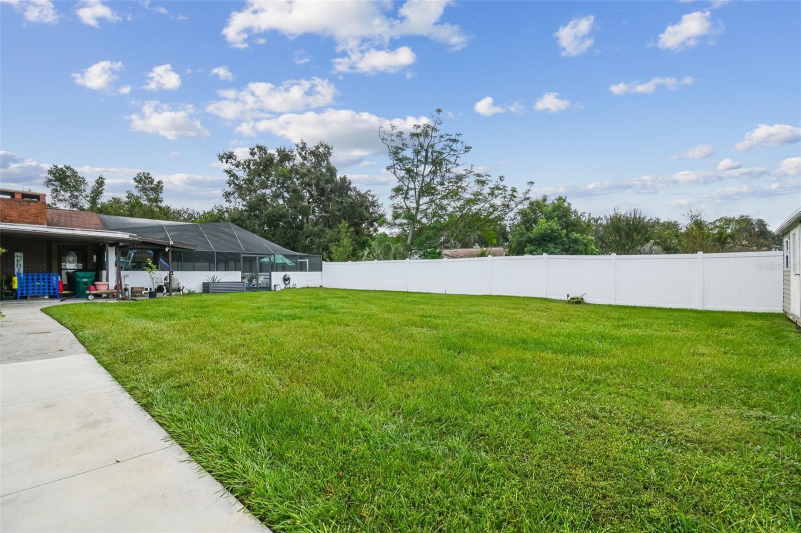 MEADOWOOD ESTATES - Residential