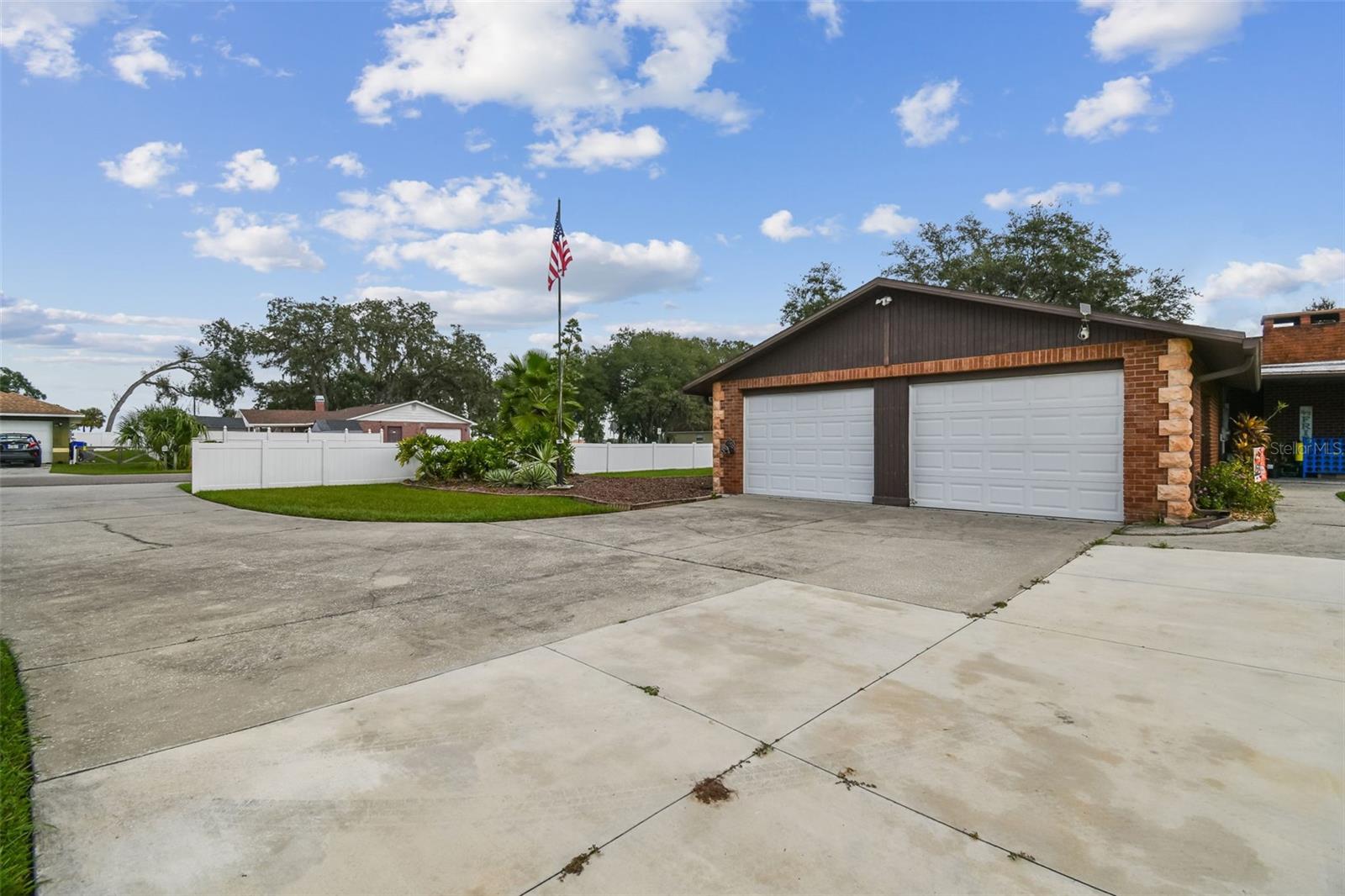 MEADOWOOD ESTATES - Residential