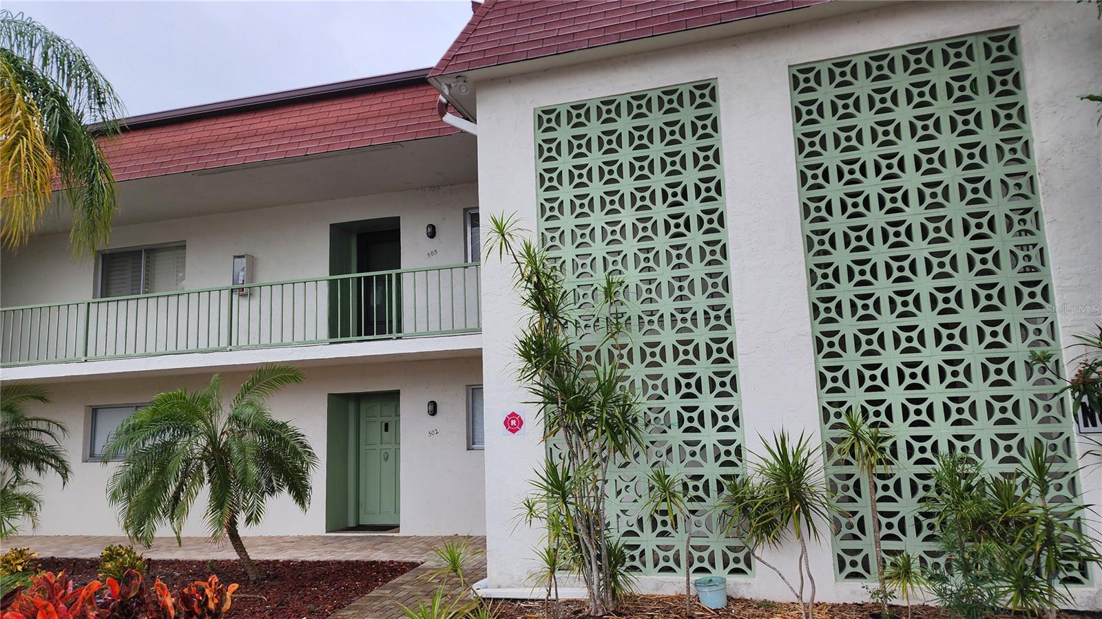 3606 BENEVA ROAD 502
