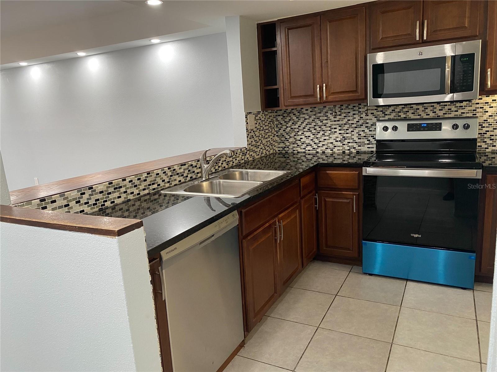 3606 BENEVA ROAD 502