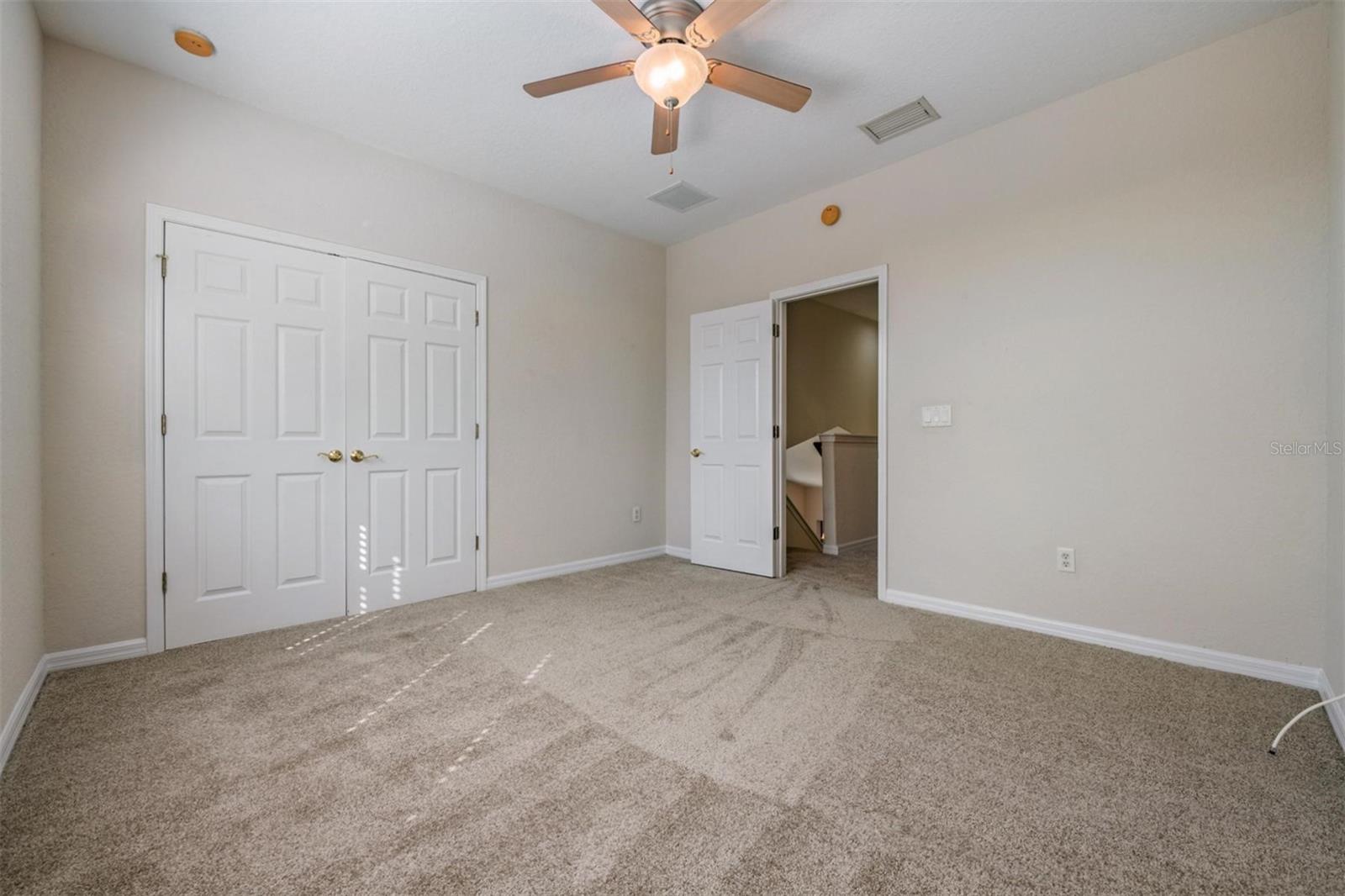 SEVEN OAKS - Residential