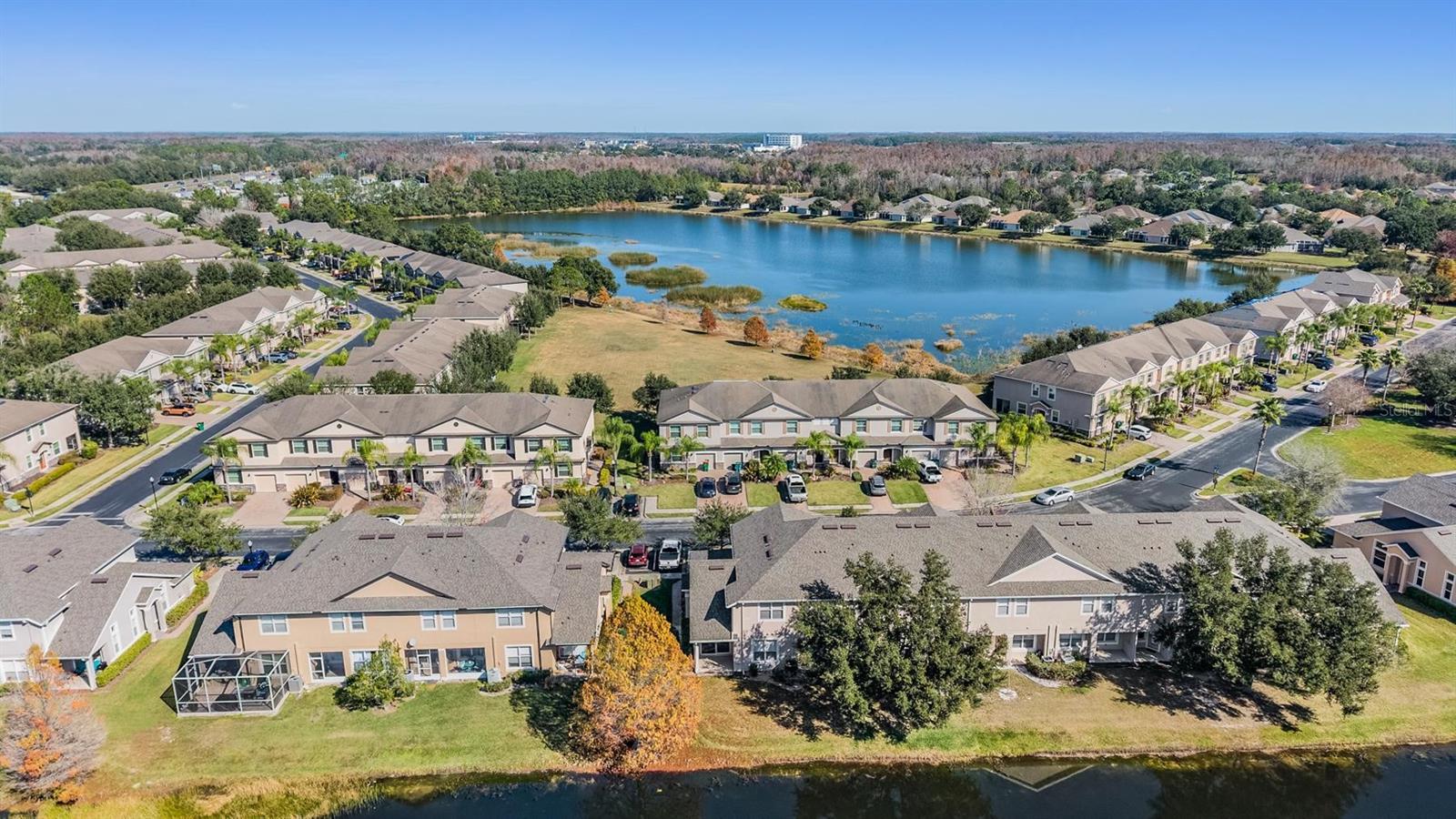 SEVEN OAKS - Residential